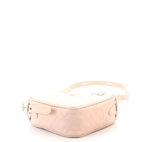 Louis Vuitton Coeur Crossbody bag Limited Edition Fall In Love Monogram Embossed - Picture 5 of 8